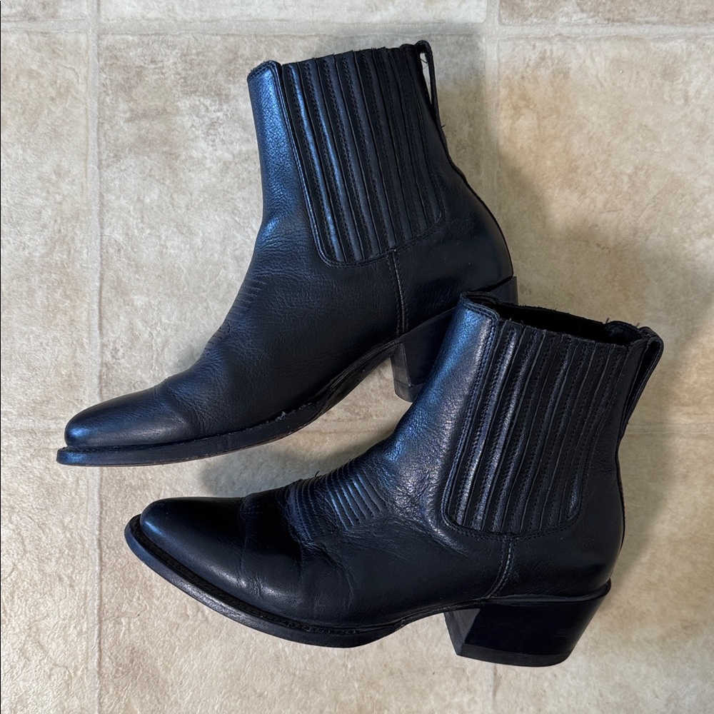 Tecovas Women’s Taylor Ankle Boot in Midnight Bovine, Size 8.5